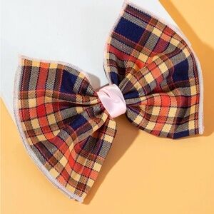 Plaid large hair bow for ladies with French barrette backing. holiday retro bow